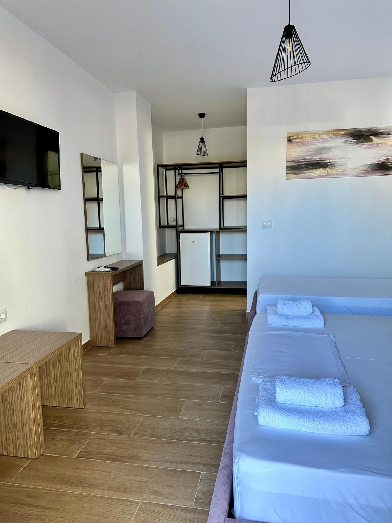 קסאמיל J&B Hotel מראה חיצוני תמונה